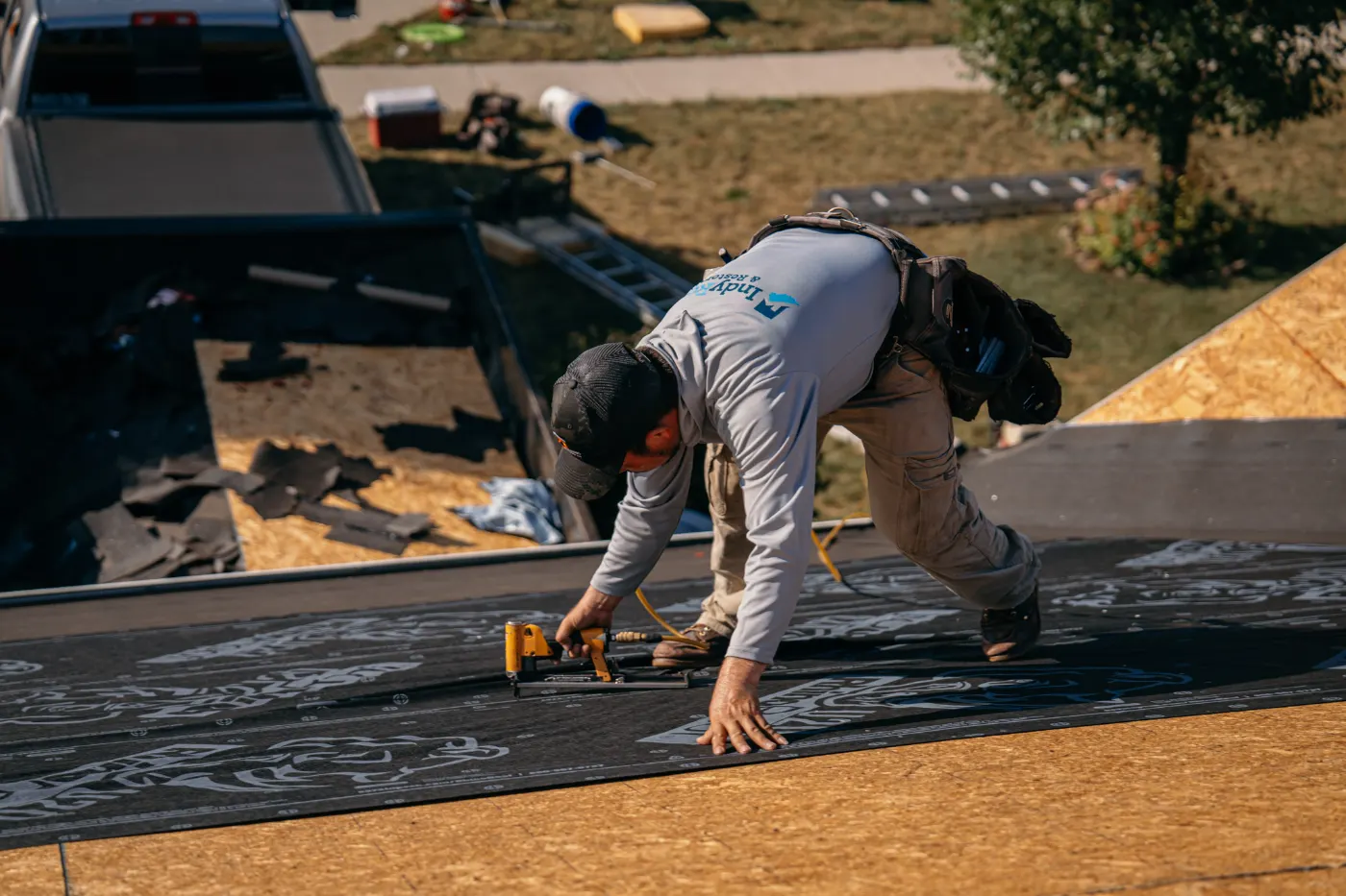 Manufacturer-certified roof installation in Keeneland Park